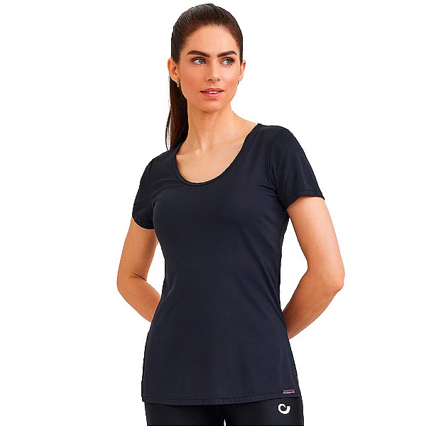 BLUSA FENDA LATERAL CLASSICA PRETO - CAJUBRASIL