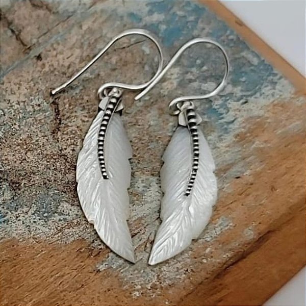 Brinco Bali de Prata 925 com Madrepérola.