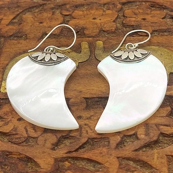 Brinco Bali de Prata 925 com Madrepérola