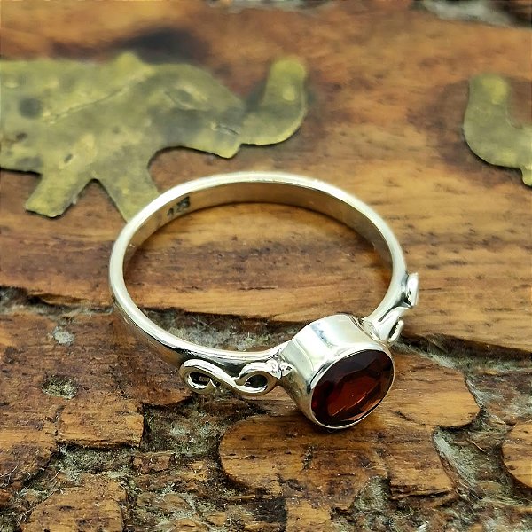 Anel Prata 925 Infinito Pedra Granada Charms - G009