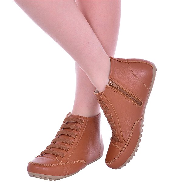 BOTA FEMININA CANO CURTO COM ZÍPER COR CARAMELO