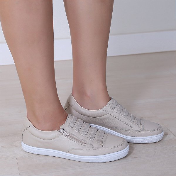 Tênis Feminino Bege em Couro Leve e Confortável com zíper