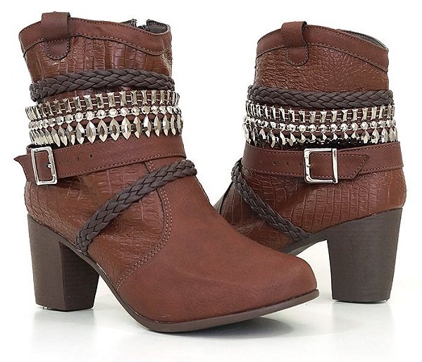 Bota Feminina em Couro com Strass Cano Curto Marrom