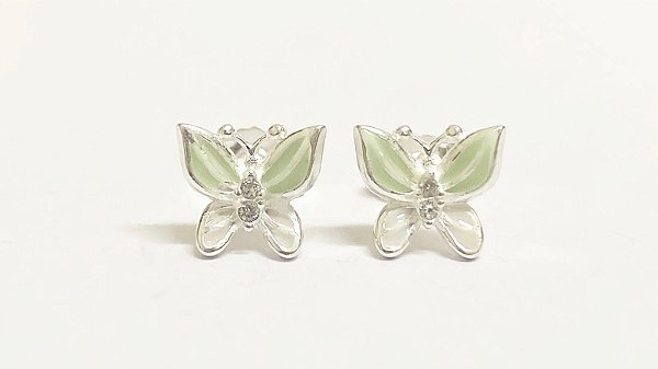 Brinco borboleta verde em prata 925