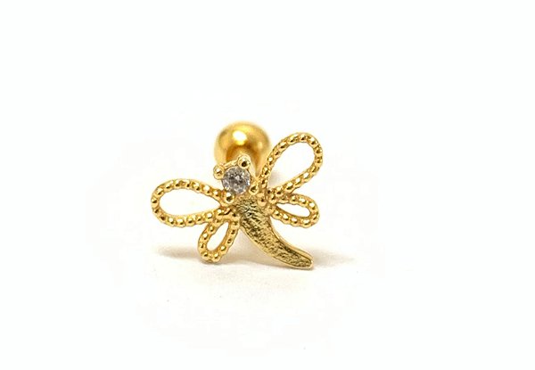 Libélula vazada em prata dourado 8mm
