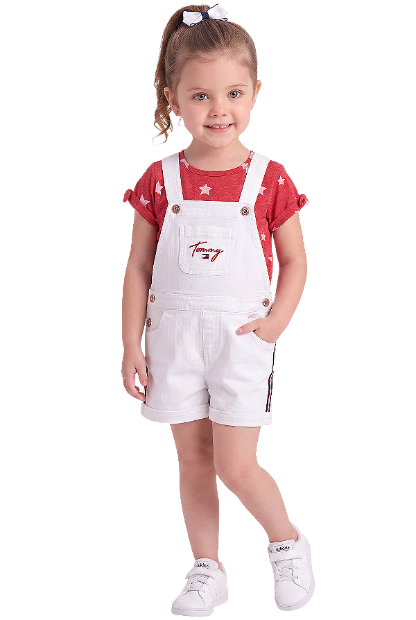 Jardineira e Camiseta Tommy Hilfiger