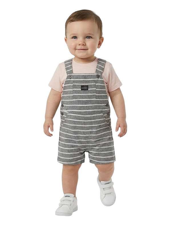 Jardineira e Camiseta Baby Calvin Klein