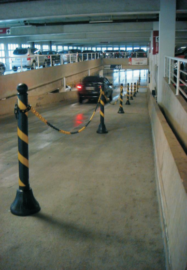 Pedestal Max Zebrado