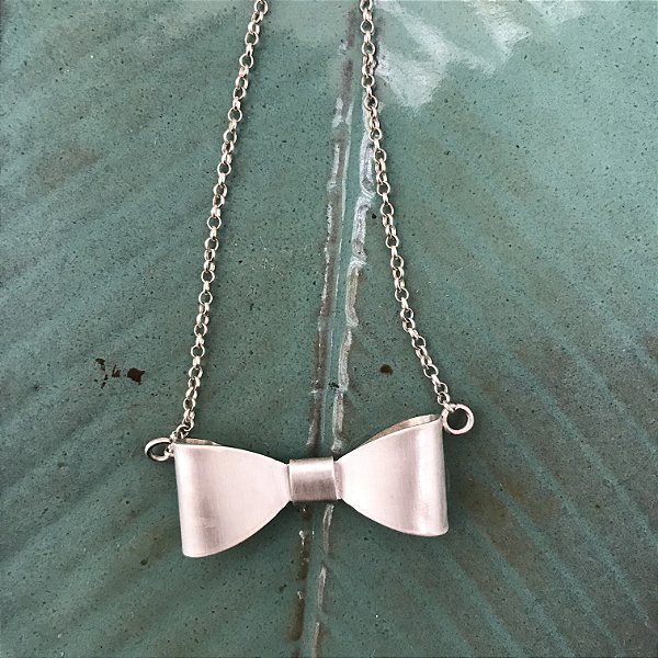 Colar Especial Prata Laço Grande