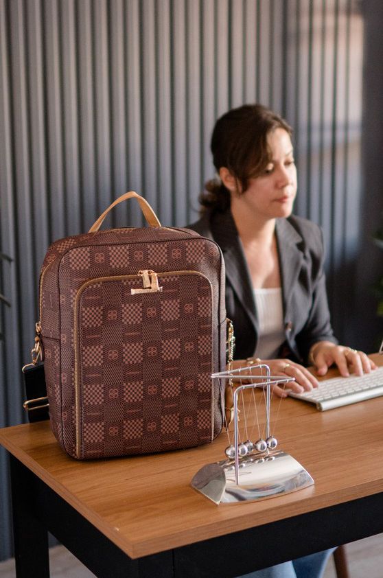Mochila Chenson Original - Notebook - Elemento Gráfico - Café - Chenson 8485090