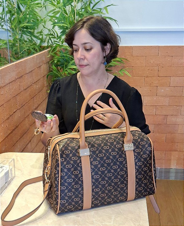 Bolsa Baú Grande - Monograma Elegance - Alça de Mão - Chenson 3485496 - Café