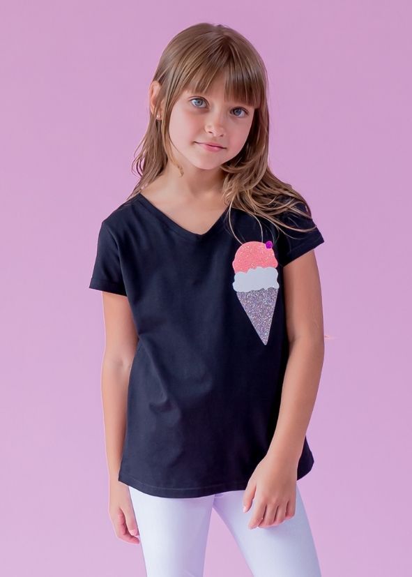 T-shirt Infantil Preta com Aplicação Sorvete