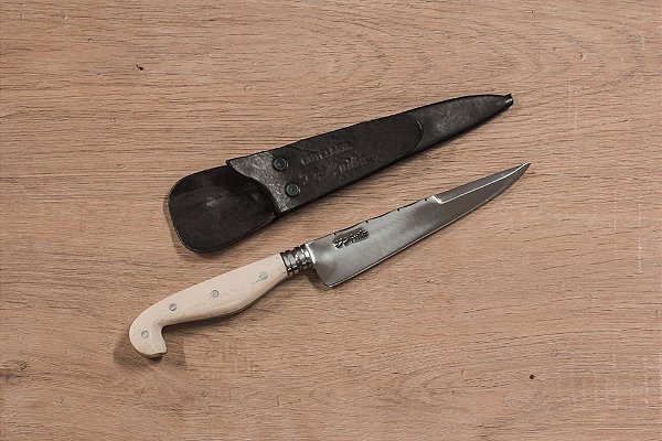 Faca Gaúcha 6'' Full tang, Forjada em aço carbono 5160, Acabamento POLIDO, Cabo Sorocabano - D'AVILA