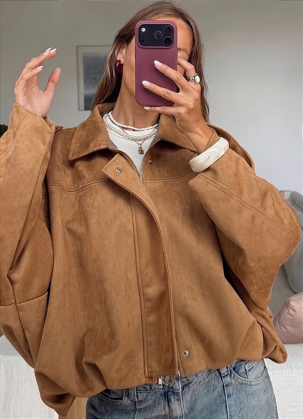 Jaqueta Oversized com Barra Bolonê em Suede