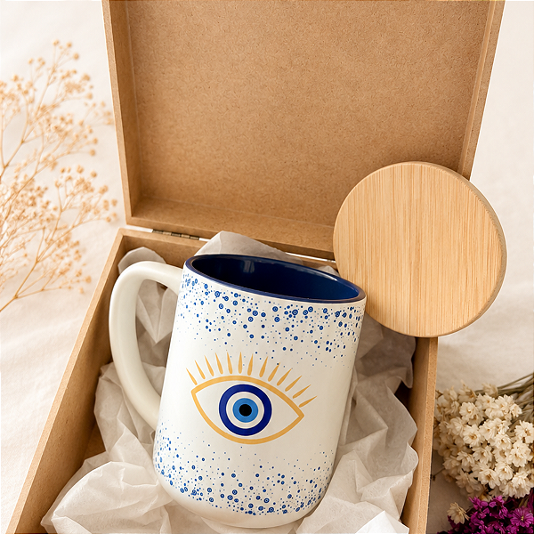 Caneca na Caixa Olho Grego personalize o Nome na tampa