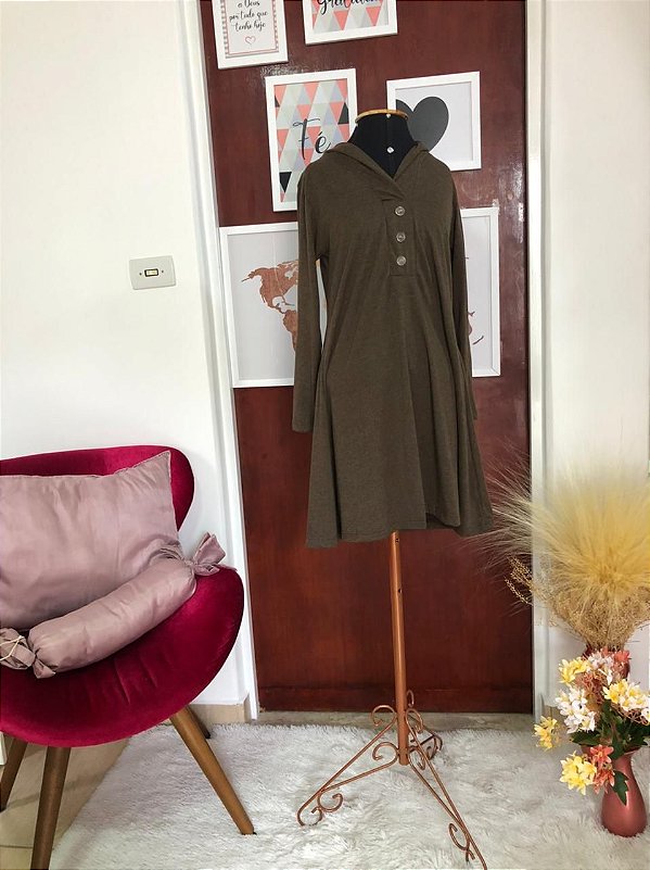 Vestido de Malha com Capuz - TAM - M