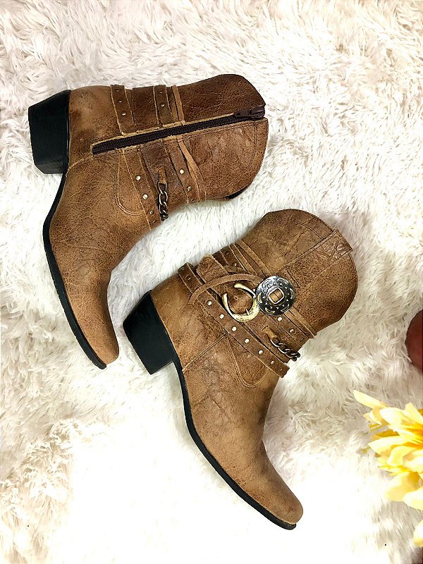 Bota em Couro Legítimo