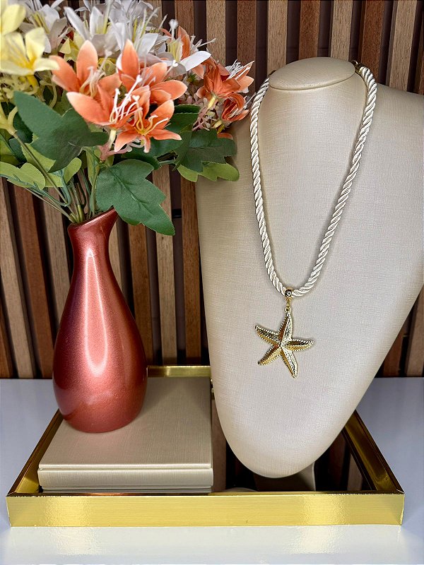 Colar Cordão com Pingente Estrela-do-Mar – Bijuteria Elegante