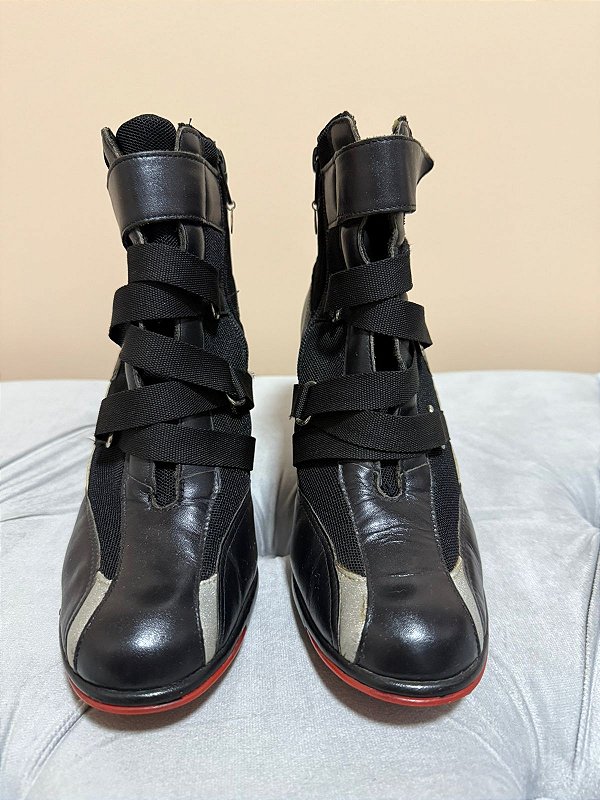 Bota de Salto com Detalhes Faixa - 37