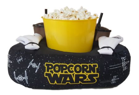 ALMOFADA KIT PIPOCA STAR WARS + 2 COPOS COM TAMPA E CANUDO