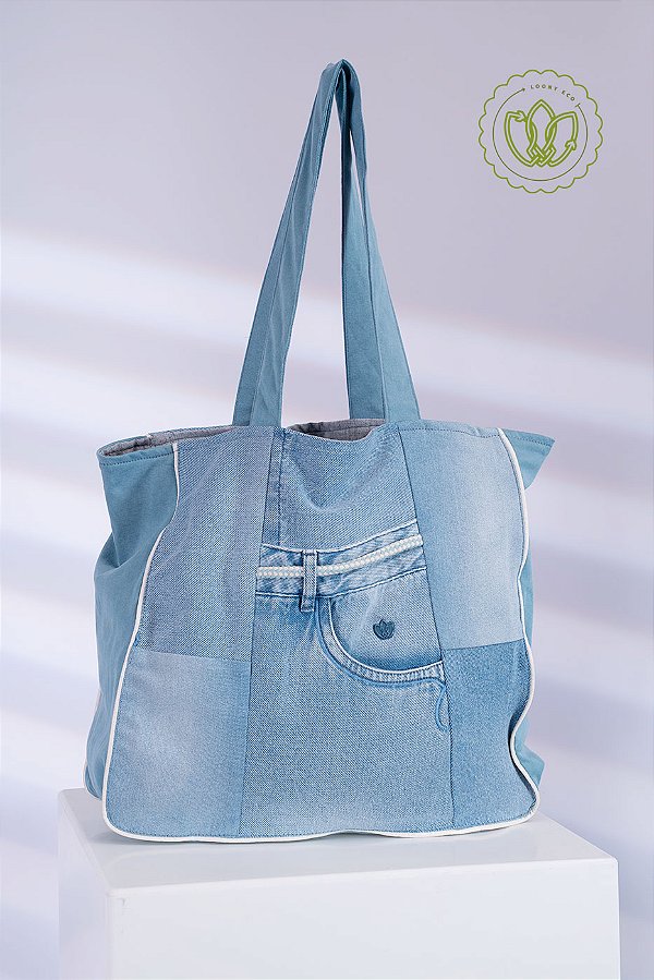 Bolsa Tote Patch Azul Claro com Vivo Branco (Upcycling)