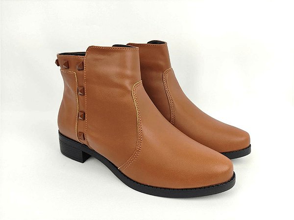 Bota cano store curto com pedras