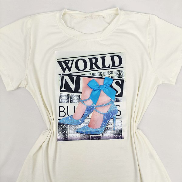 Camiseta Feminina T-Shirt Luxo Off White com Acessórios Estampa Scarpin com Laço Azul