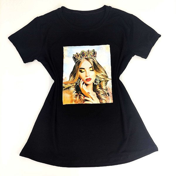 Camiseta Feminina T-Shirt Luxo Preta com Acessórios Estampa Princesa