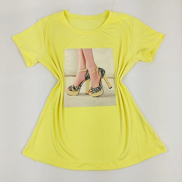 Camiseta Feminina T-Shirt Amarelo Bebê com Acessórios Estampa Meia Pata