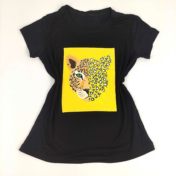 Camiseta Feminina T-Shirt Preta com Strass Estampa Onça Amarela