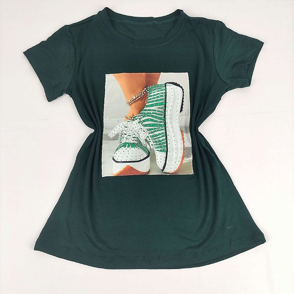 Camiseta Feminina T-Shirt Verde Escuro com Strass Estampa Tênis Zebra em Verde