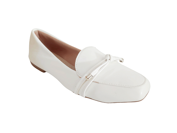 Sapatilha Branca Mocassim Bico Quadrado com Lacinho