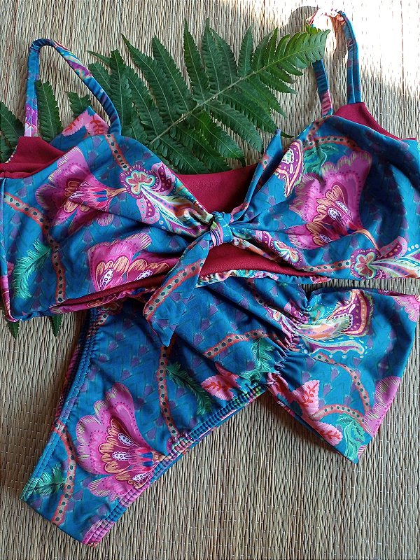 Biquíni cropped Encanto