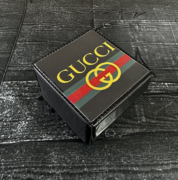 Caixa de Relógio GUCCI personalizada