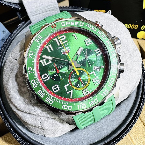 Relógio masculino linha Premium modelo Tag Fórmula 1 Speed Pulseira de borracha a prova d’água 40m