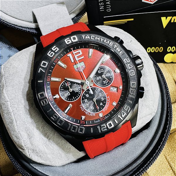Relógio masculino linha Premium modelo Tag Fórmula 1 Tachymetre Pulseira de borracha a prova d’água 40m