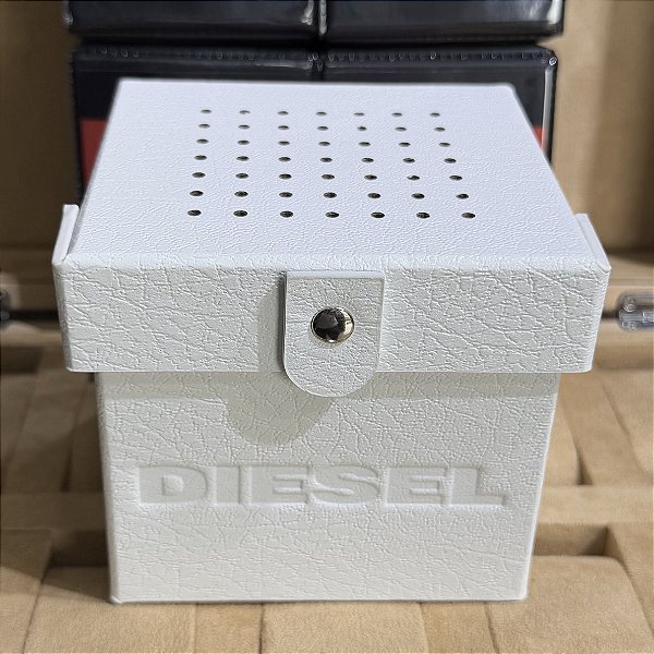 Caixa completo oficial DIESEL