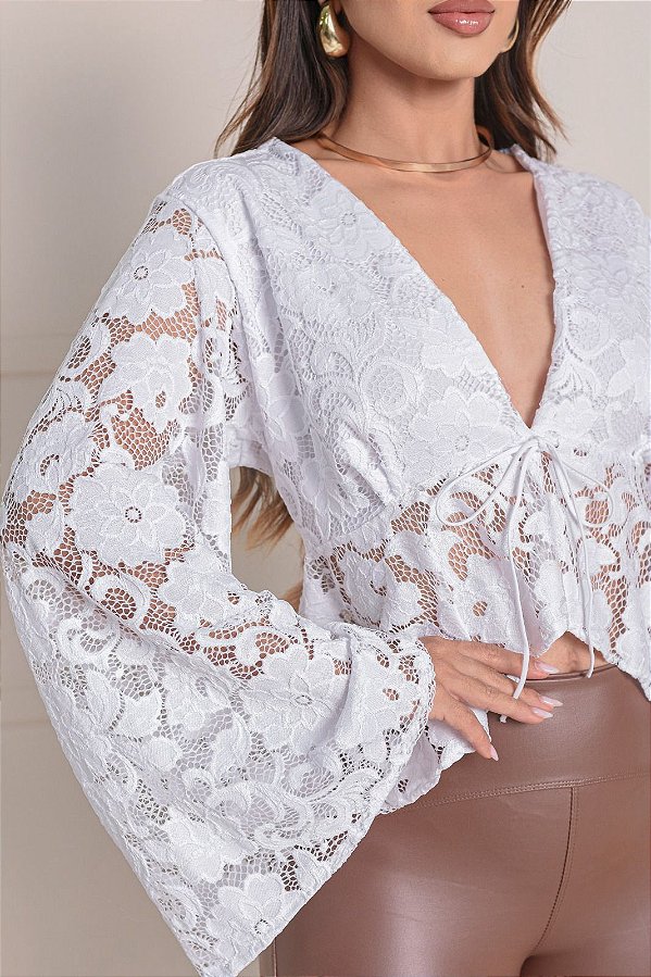 Blusa Feminina Bata Boho Manga Longa Soltinha De Renda