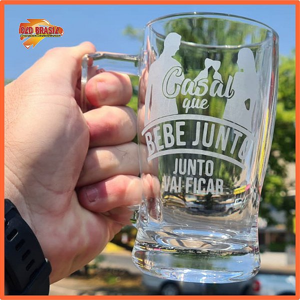 Caneca de Chopp 340ml - CASAL QUE BEBE JUNTO, JUNTO VAI FICAR!