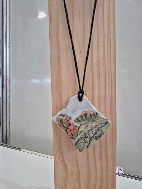 Cerâmica -  Colar  Icone - Pedra da Cebola