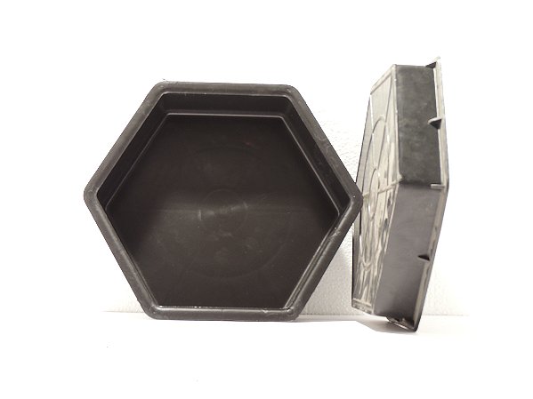 KIT C/ 40 UNIDADES, FORMA PLÁSTICA (R$10,37 UND) SEXTAVADA LISA 25x25x6