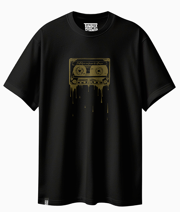 Camiseta Básica fita K7 Escorrendo