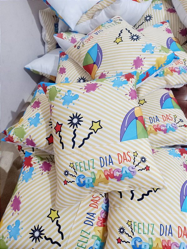 Almofada com bolso 27X32