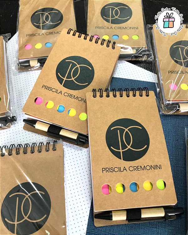 Bloco de Anotações com Caneta e Post It