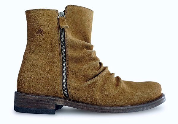 Bota Chelsea Masculina Zíperes Laterais Couro Camurça Caramelo Barcelona Design | Holly Bull