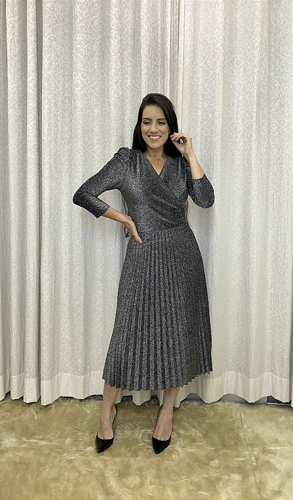 Vestido Plissado Preto Brilho Prata