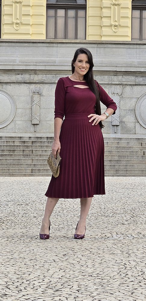Saia Midi Plissada Marsala