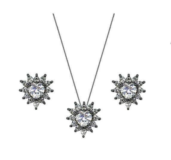 CONJUNTO CORAÇÃO EM ZIRCÔNIAS CRISTAIS BANHADO A RÓDIO NEGRO