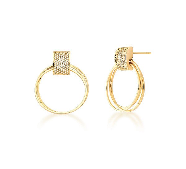 BRINCO PÊNDULO COM TRÊS ELOS E BASE CRAVEJADA BANHADO A OURO