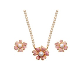 CONJUNTO FLOR PÉTALAS CRAVEJADAS RUBIS BANHADO A RÓDIO